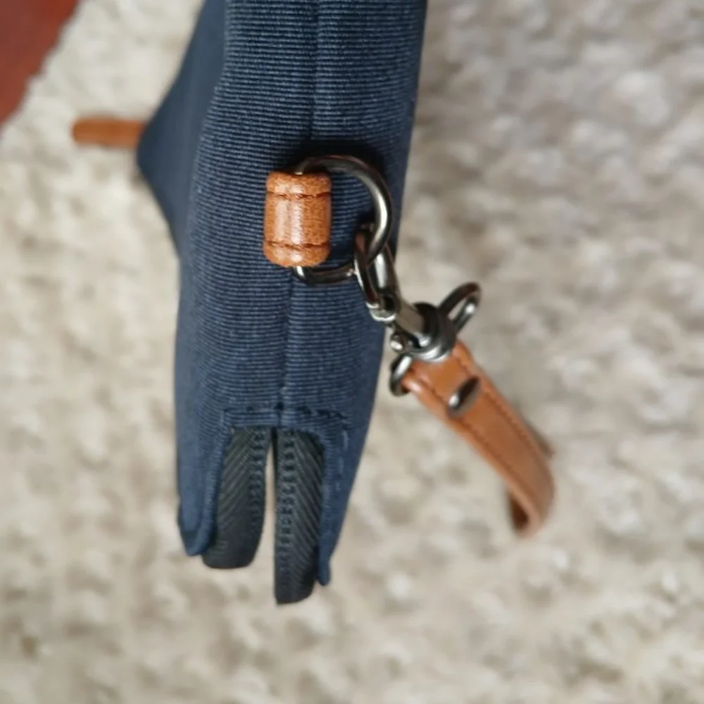 *PKG LAPTOP CASE - Picture 4 of 8